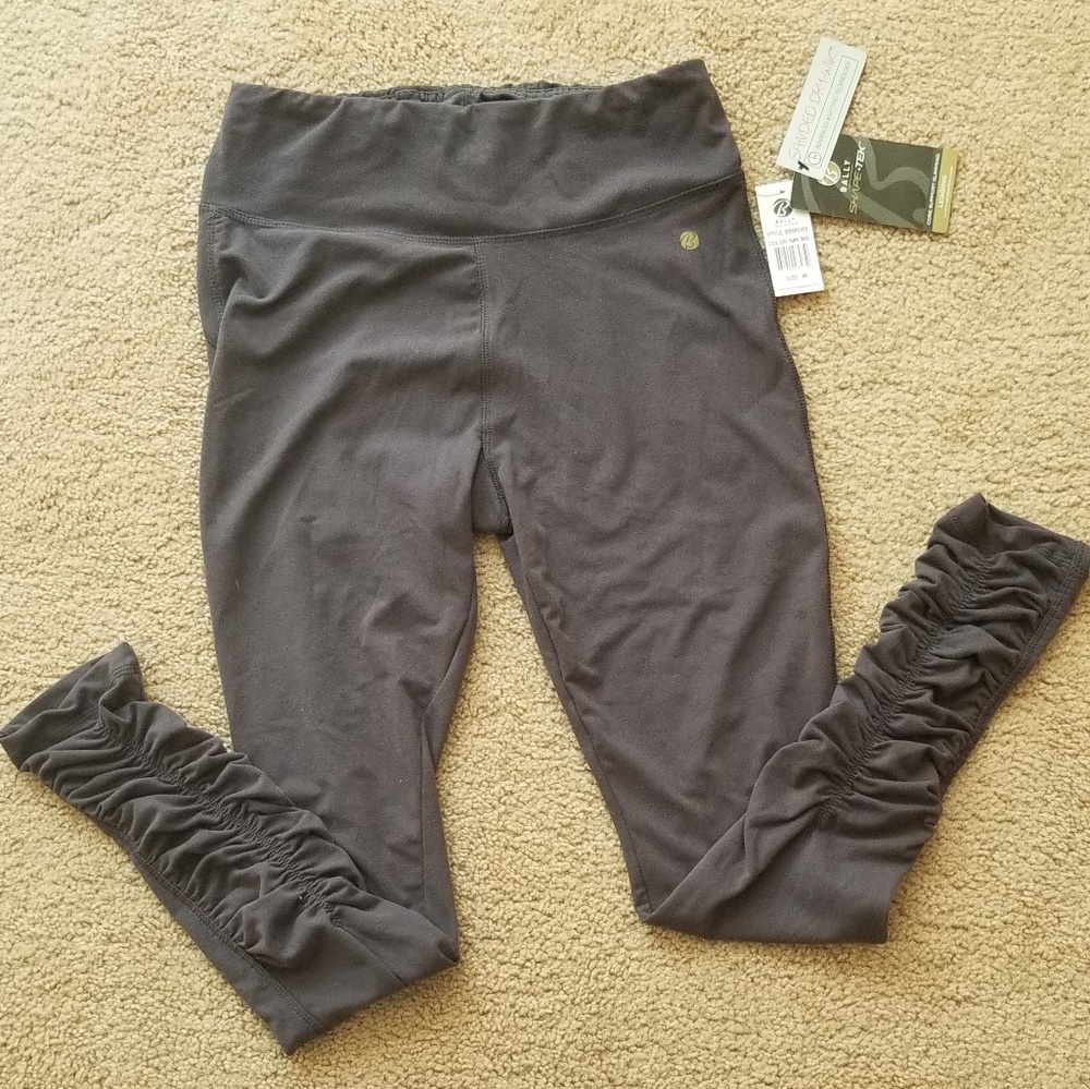 Bally workout pants size medium